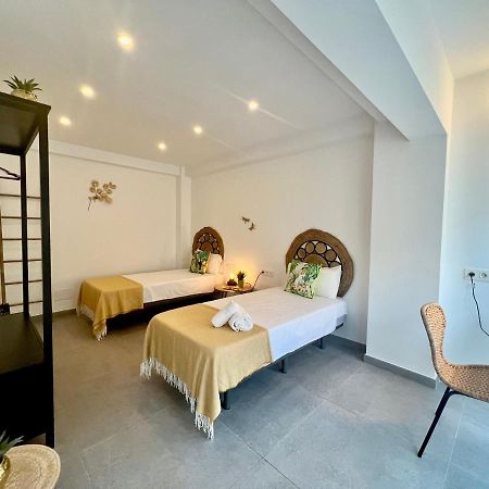 Malagueta Beach II & Private Terrace By Ele Apartments Malaga Luaran gambar