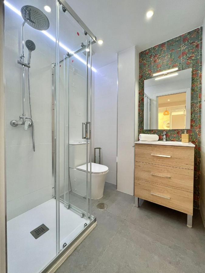 Malagueta Beach II & Private Terrace By Ele Apartments Malaga Luaran gambar