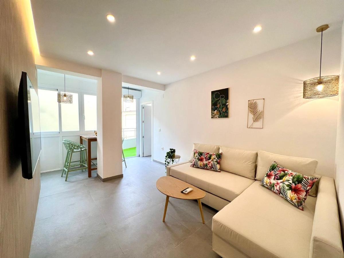 Malagueta Beach II & Private Terrace By Ele Apartments Malaga Luaran gambar