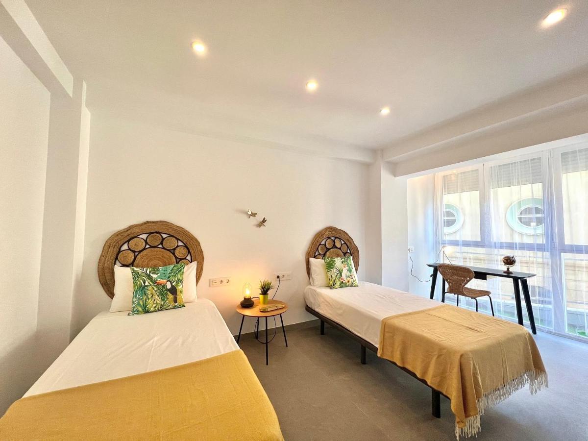 Malagueta Beach II & Private Terrace By Ele Apartments Malaga Luaran gambar
