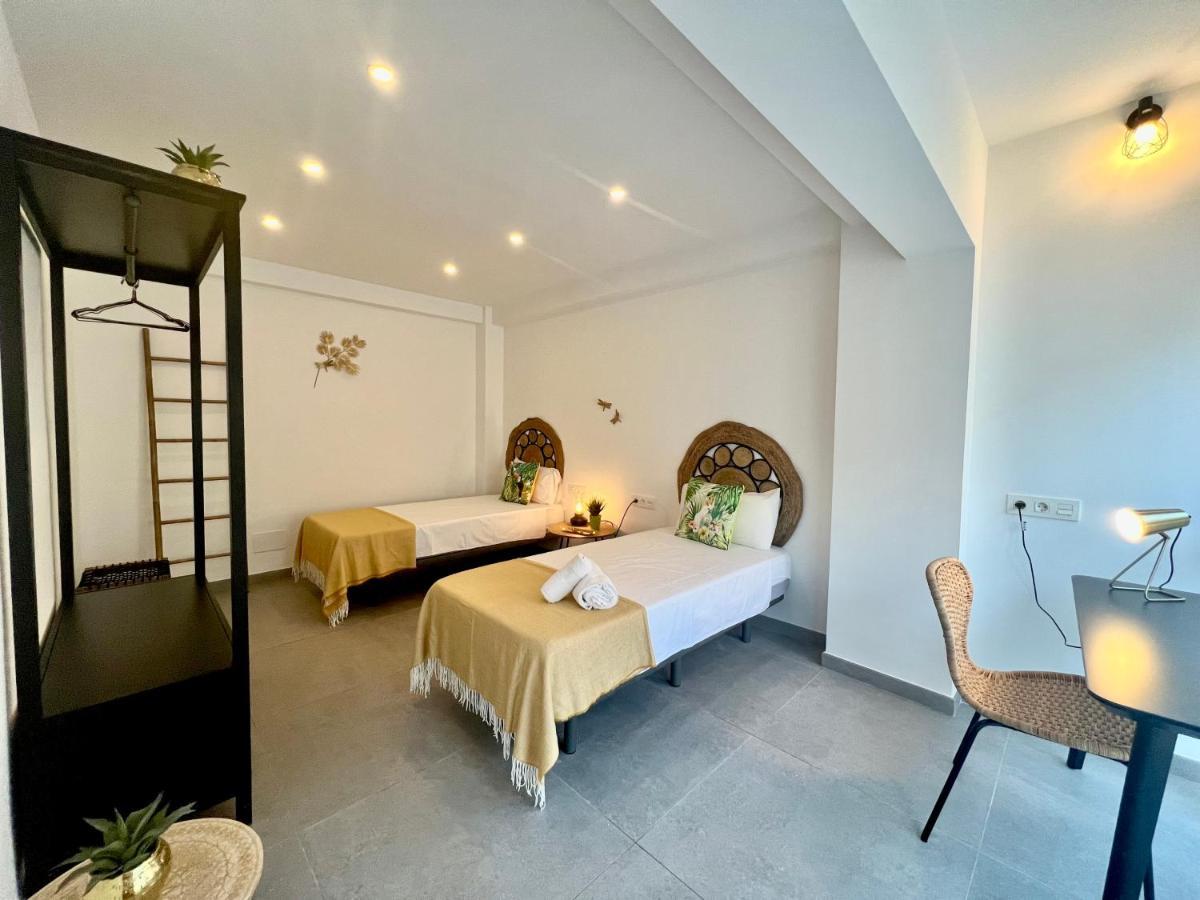 Malagueta Beach II & Private Terrace By Ele Apartments Malaga Luaran gambar